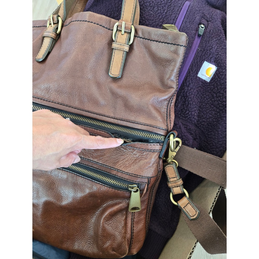 Fossil Explorer Leather Foldover Brown Crossbody Bag Messenger Satchel - Picture 12 of 13